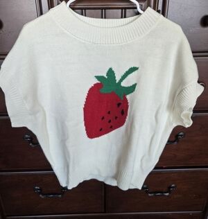 NWOT, Blu Pepper White Knit Strawberry Sweater, Sz. L